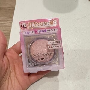 CANMAKE Moon Glow Highlighter - Soft Pink (02)
